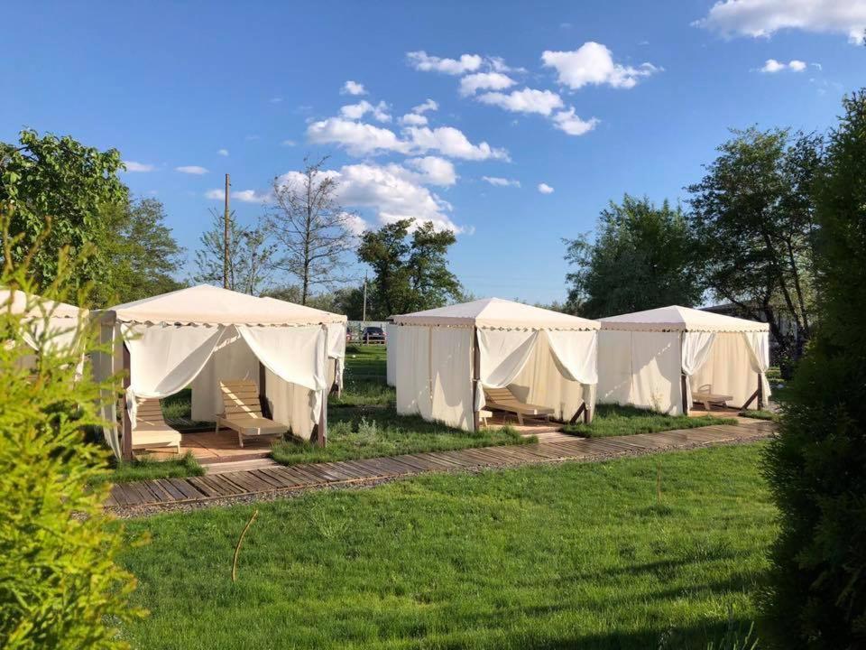 Liman Park Eco Hotel Stara Zbur'yivka Extérieur photo