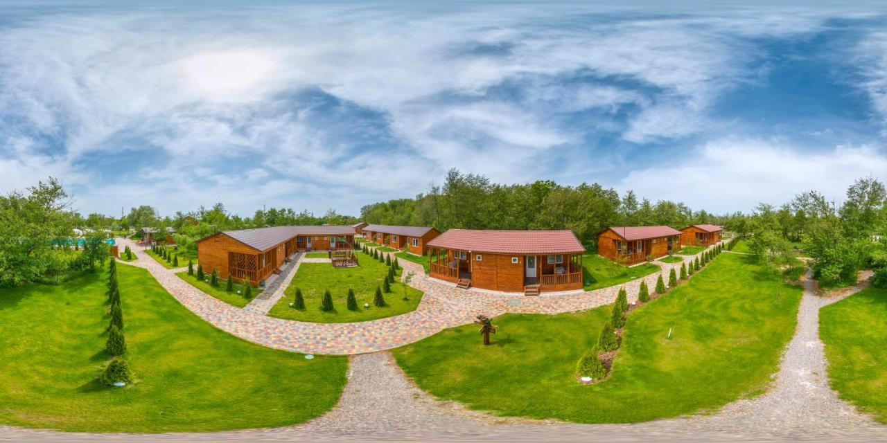 Liman Park Eco Hotel Stara Zbur'yivka Extérieur photo